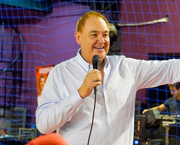 González Vaesken admite que sus puntos en encuesta le animaron a aceptar candidatura