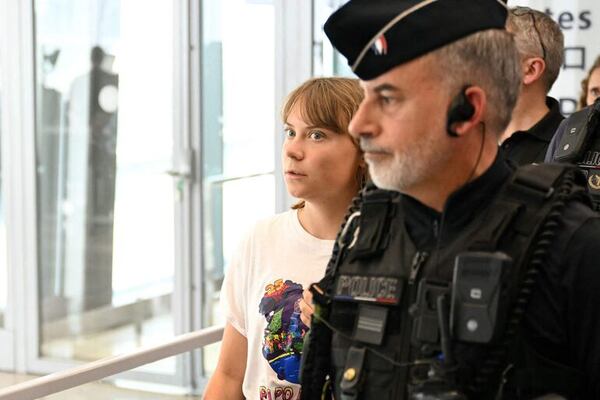 Greta Thunberg denuncia en Francia que fueron “atacados y secuestrados ilegalmente” - Mundo - ABC Color
