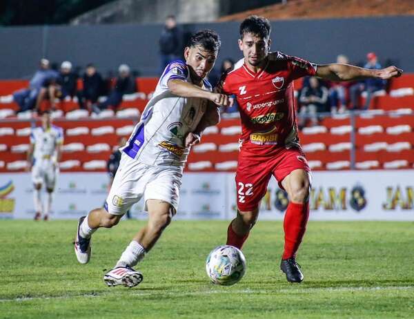 Con “pocas luces”, Deportivo Capiatá se retrasa en la tabla - Fútbol de Intermedia - ABC Color