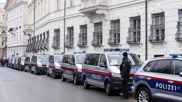Autor del tiroteo en Austria era exalumno del colegio y se consideraba víctima de bullying