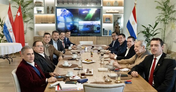 El comando le suelta la mano a Nenecho y ya negocia su salida de la intendencia