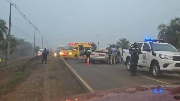 Densa neblina provoca choque en la ruta y deja a un conductor herido en Itapúa
