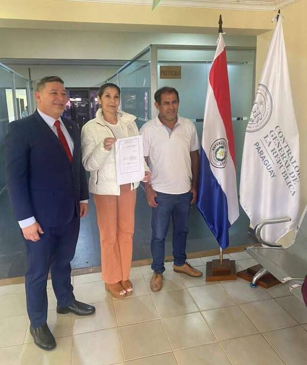 Yaguarón: Concejales denuncian a intendente por lesión de confianza ante Fiscalía Anticorrupción - Nacionales - ABC Color