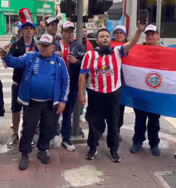 En Brasil, se siente la presencia de los hinchas paraguayos - trece