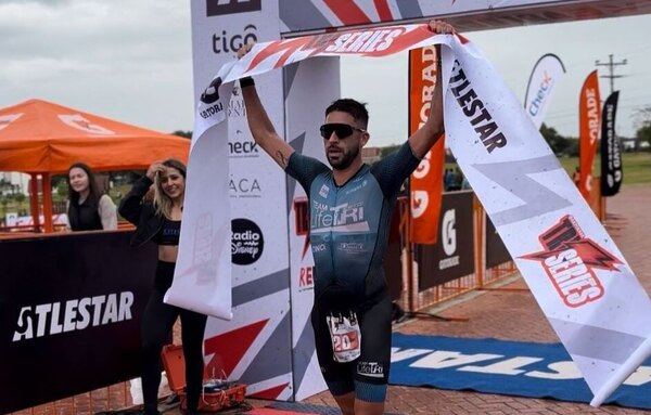 Versus / Gaetan Fetaud lleva la bandera paraguaya a lo alto del triatlón en Bolivia