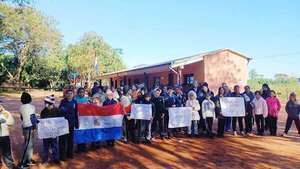 Comunidad educativa se moviliza en San Pedro para exigir rubro docente - Mundo - ABC Color