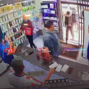 Violento asalto a local de celulares en Pedro Juan Caballero - «TVS DIGITAL»