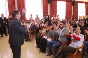 Cartes refuerza su estructura en Villeta con masiva afiliación al Partido Colorado - ADN Digital