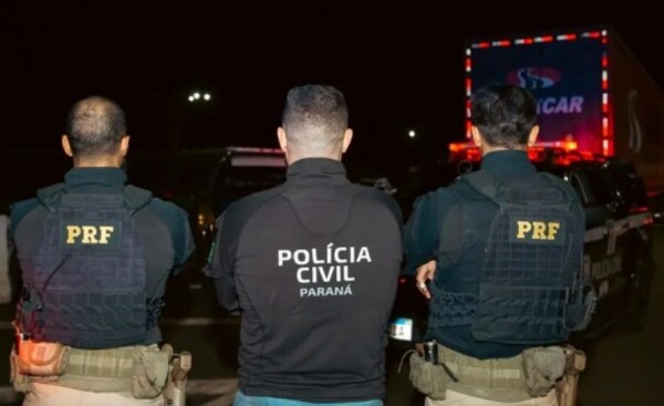 Detienen a paraguayos que transportaban marihuana en camión