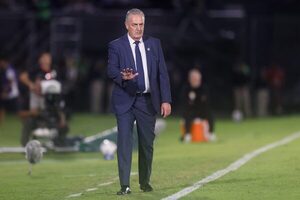 Gustavo Alfaro quiere seguir rompiendo récords con la Albirroja | Unicanal