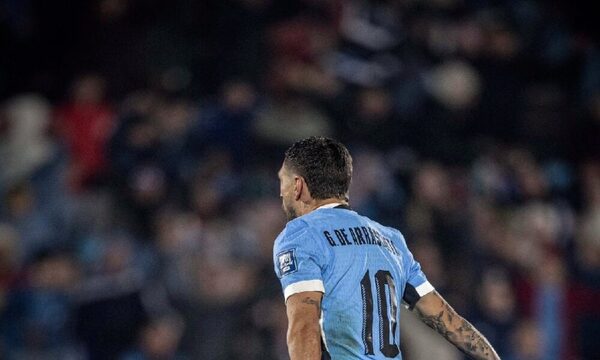 Uruguay derrota a Venezuela y queda a las puertas del Mundial-2026