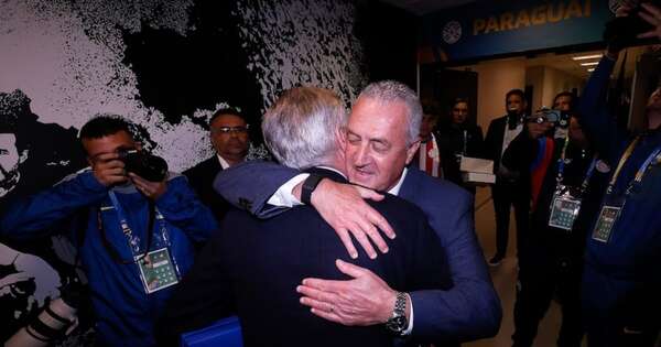 La Nación / Confraternidad en la previa de Brasil vs. Paraguay