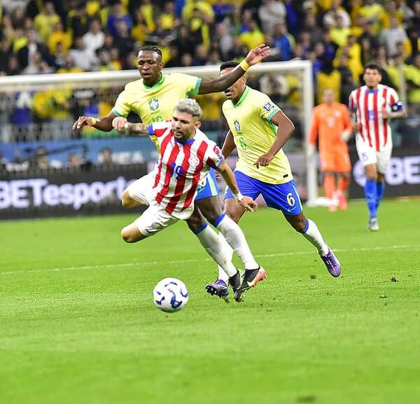 La raza paraguaya es vencer o sufrir - Fútbol - ABC Color
