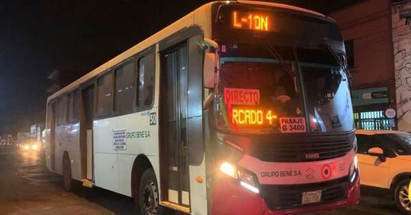 La Nación / Siete empresas compiten por el servicio de buses nocturno