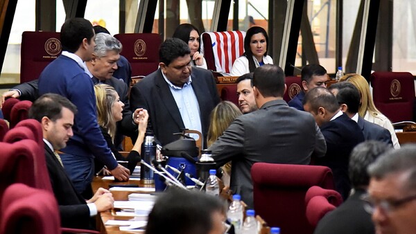 Cartismo insistirá hoy con imponer intervención de Prieto y Nenecho