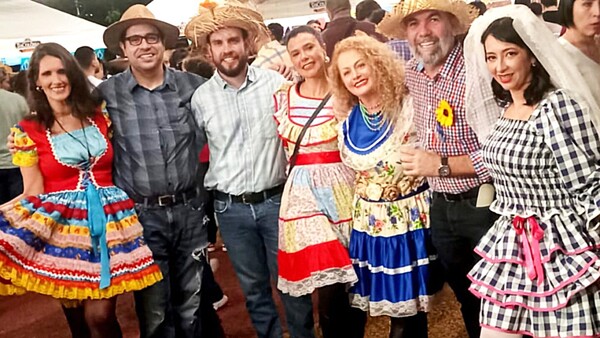 Festa Junina de las damas brasileñas