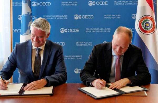 Paraguay firma histórico Programa País con la OCDE para elevar sus políticas públicas a estándares internacionales