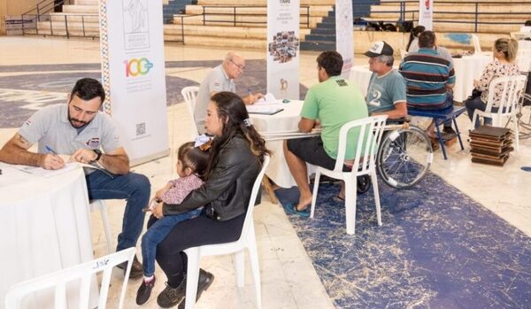 Fundación Solidaridad entregó sillas de ruedas a beneficiarios de Concepción