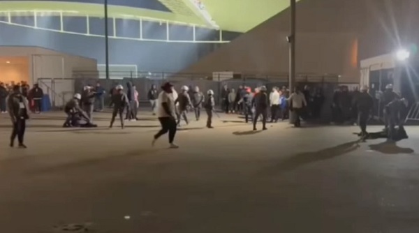 Hinchas paraguayos denuncian represión en Brasil