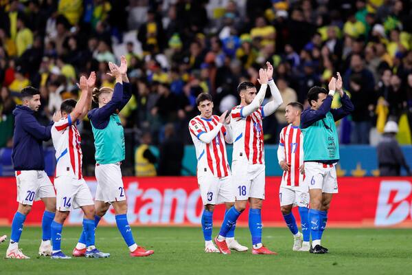 La Albirroja retornó al país: “Hay que seguir con la frente en alto” | Unicanal