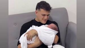 (VIDEO) ¡Chulinísima! Ya nació la “bendi” del cantante Nico Neumann y la cuerona Lili Cornet