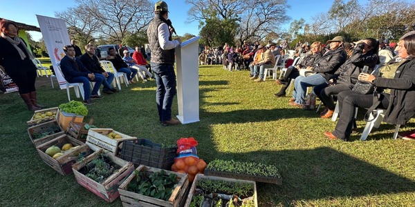 Apoyo al pequeño productor: Estrategia del Gobierno para el desarrollo de las familias campesinas • PARAGUAY TV