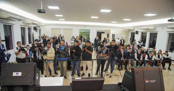 La Nación / TSJE presenta “doble control” para escrutinio seguro con máquinas de votación