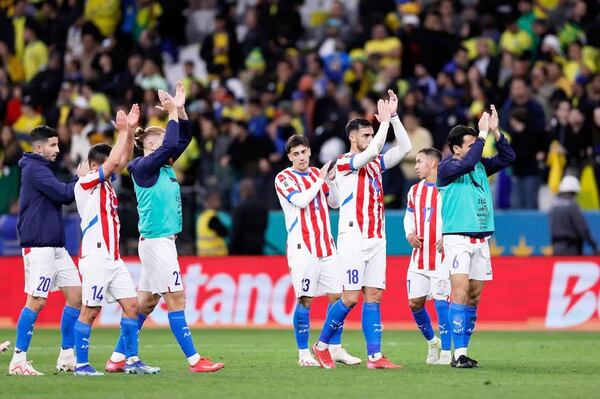 Paraguay deja en suspenso su clasificación al Mundial •