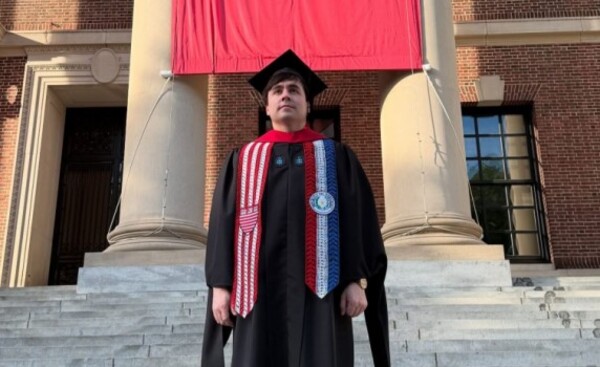 Esteño egresado de Harvard lamenta la falta de oportunidades