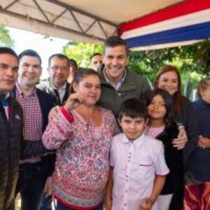 Gobierno del Paraguay transforma vidas con la entrega de viviendas dignas en Central :: Presidencia de la República del Paraguay