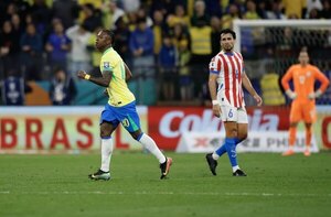 Versus / Lo que dijo Junior Alonso sobre la jugada que terminó en el gol de Brasil