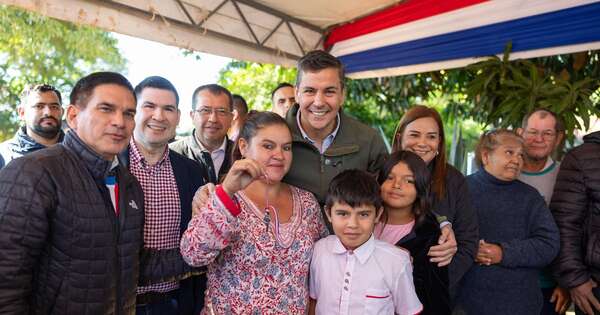 La Nación / Entregan 87 viviendas en Central: “Hoy van a tener una mejora en su calidad de vida”, destaca Peña