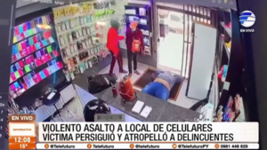 Violento asalto a local de venta de celulares