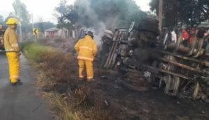 Conductor muere calcinado tras vuelco e incendio de camión cisterna en Curuguaty