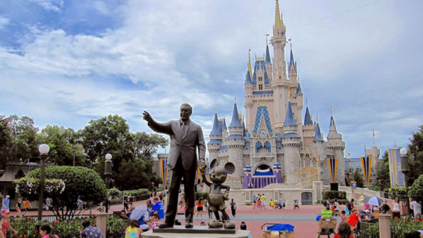 Disney y Universal demandan al generador de imágenes por IA Midjourney