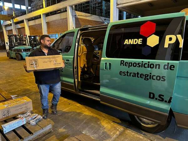 ANDE implementa EL móvil “Pya’e” para atender reclamos - Economía - ABC Color