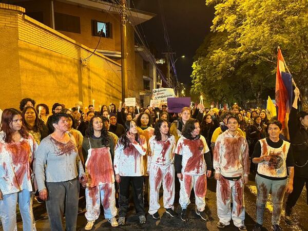 “Sin justicia no hay paz”, exclaman manifestantes por caso Fernanda Benítez - Nacionales - ABC Color
