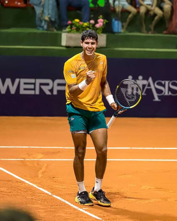 Tenis: Dani Vallejo, con buen debut en Francia - Polideportivo - ABC Color