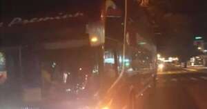Diario HOY | Balearon en Asunción un bus que volvía de Brasil