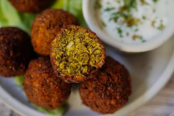 Día del Falafel: historia de un ícono gastronómico que cruza fronteras y polémicas - Gastronomía - ABC Color