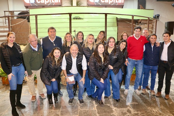 Selección de Oro se llenó de elogios y pujas en una feria con “excelentes resultados”