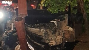 Adolescente ataca a un conductor de Bolt durante viaje, forcejean y terminan chocando