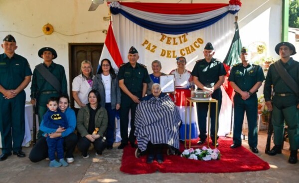 Rinden homenaje a héroes vivientes de la Guerra del Chaco