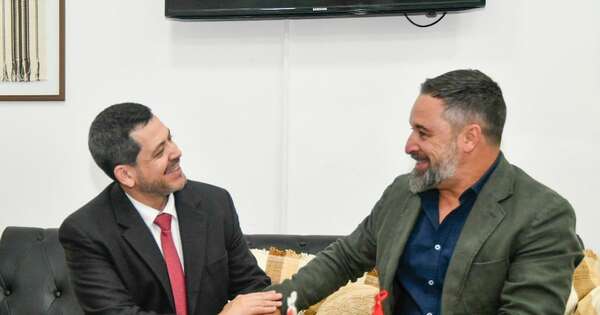 La Nación / Foro Madrid: Latorre recibió a Santiago Abascal