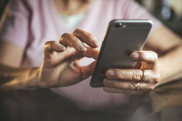 ¡Atención jubilado del IPS! Así es el trámite para renovar tu fe de vida en tu celular - Nacionales - ABC Color