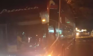 Balearon en Asunción un bus con hinchas de la Albirroja que regresaban de Brasil - OviedoPress