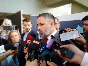 Ideologías que impone el gobierno de Sánchez están dañando a toda España, dice líder político de ese país