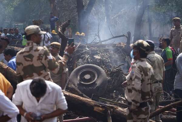 “No hay rastro de supervivientes” del avión siniestrado con 242 pasajeros en India - Mundo - ABC Color