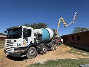 Baupar S.A. proveyó concreto para obras del Colegio Técnico CENEDIN en Loma Plata - Amigo Camionero