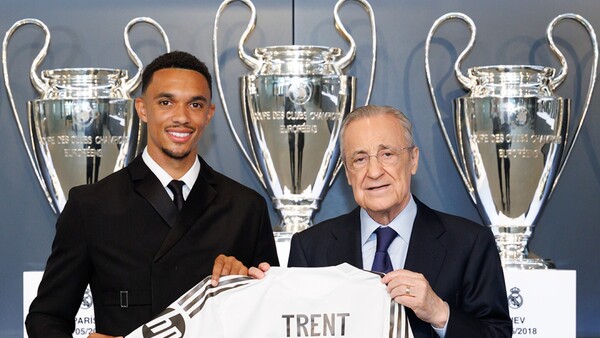 Alexander-Arnold es presentado en el Real Madrid